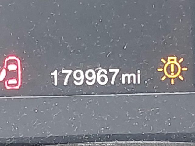 Jeep Renegade Latitude Image 2