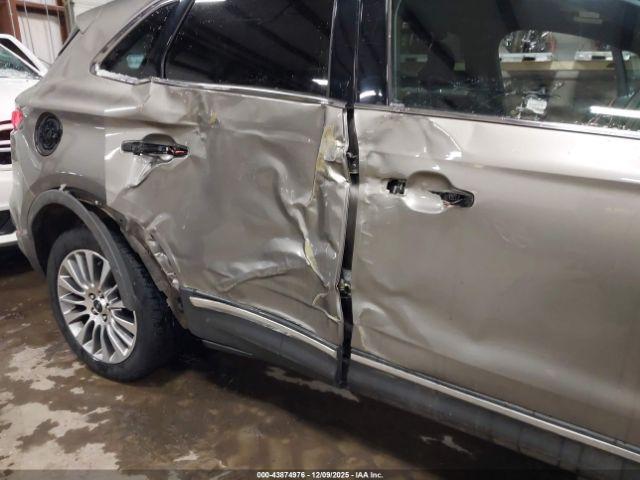 Lincoln MKC Reserve Image 15