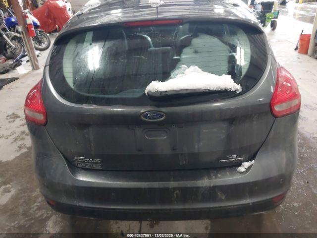 Ford Focus Se Image 14