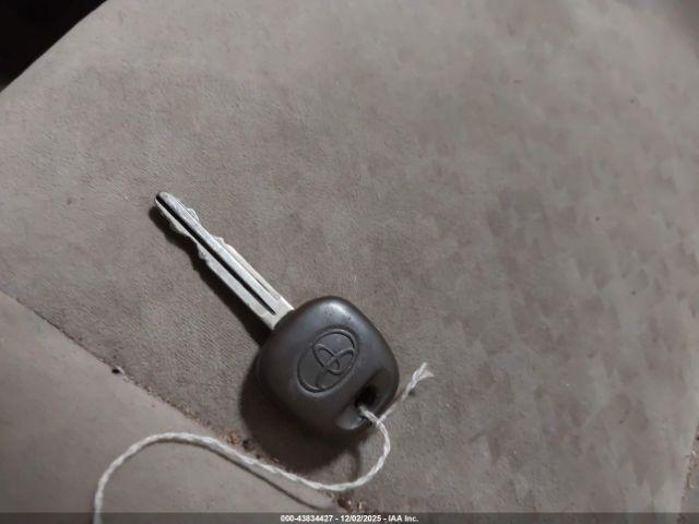 Toyota Corolla Le Image 9