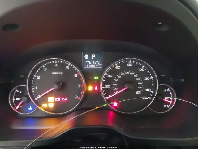 Subaru Legacy 2.5i Image 4