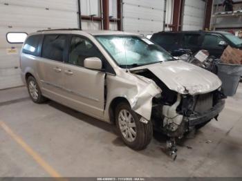  Salvage Chrysler Town & Country