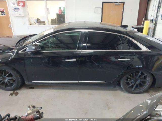 Cadillac XTS Premium Collection Image 12