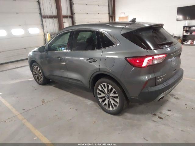 Ford Escape Titanium Image 15