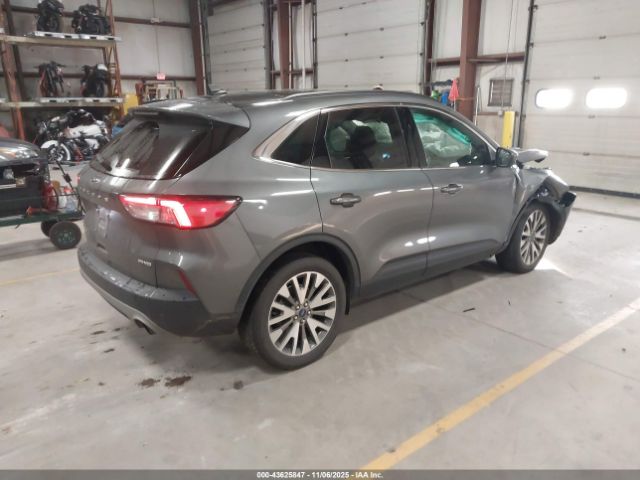 Ford Escape Titanium Image 9