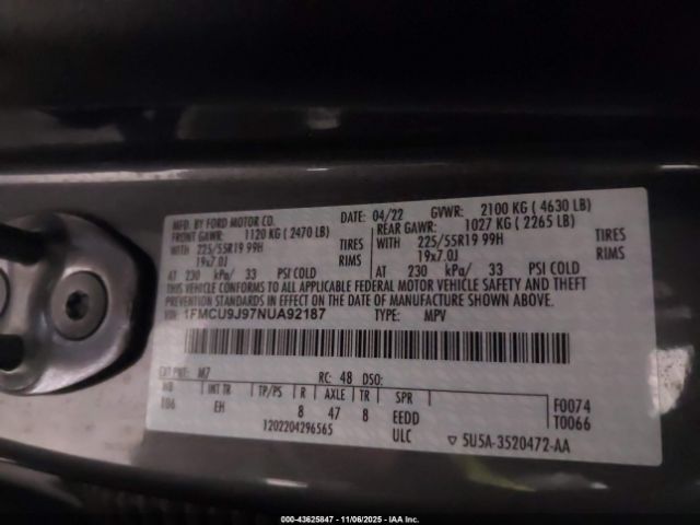 Ford Escape Titanium Image 3