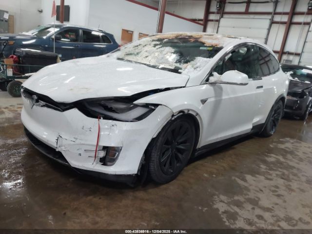 Tesla Model X Image 2