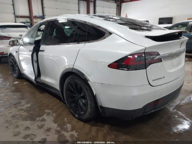 Tesla Model X Image 3