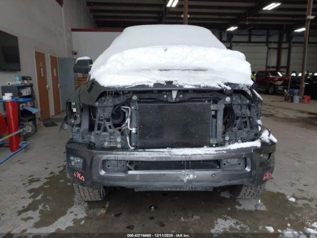 Ram 2500 Laramie  4x4 6'4 Box Image 6