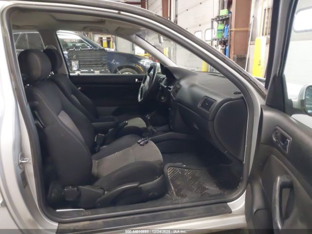 Volkswagen GTI Image 9