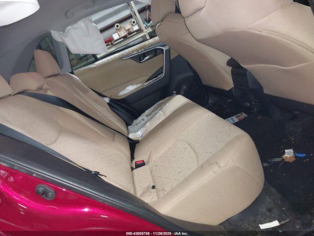 Toyota RAV4 Xle Image 16