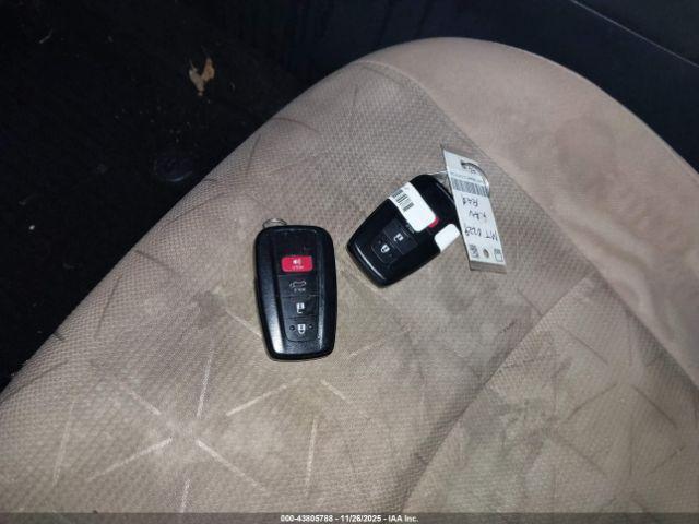 Toyota RAV4 Xle Image 9