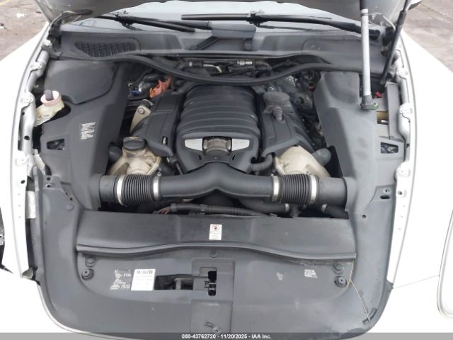 Porsche Cayenne S Image 16