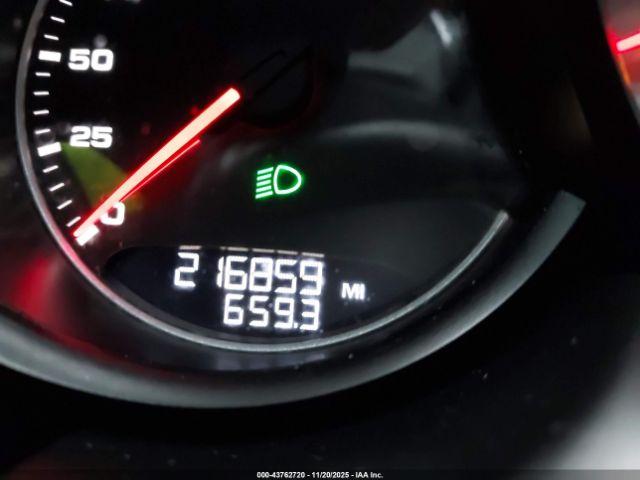 Porsche Cayenne S Image 8