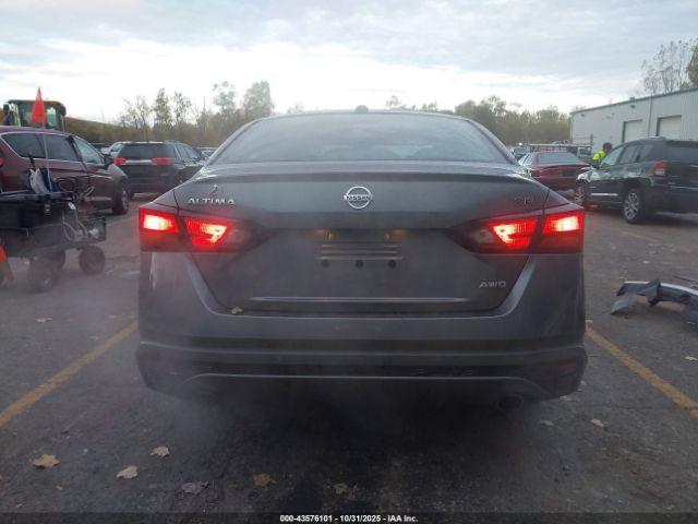 Nissan Altima Sr Intelligent Awd Image 12