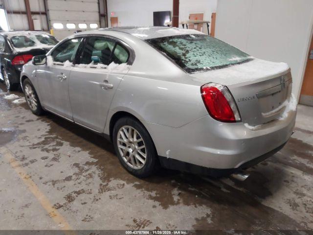 Lincoln MKS Ecoboost Image 10