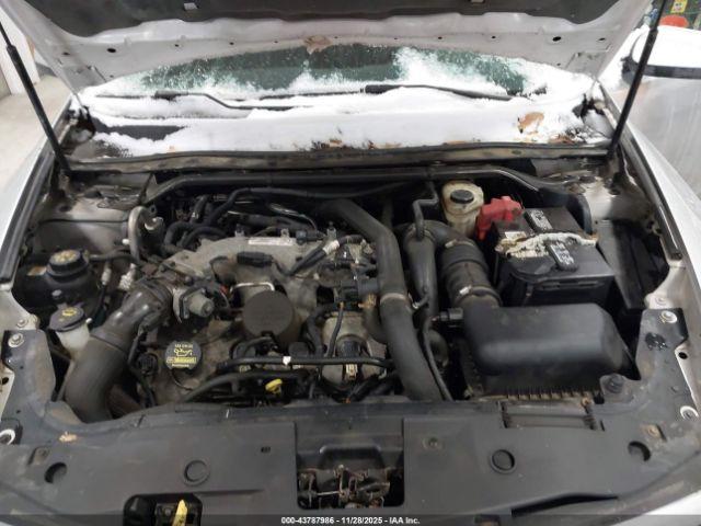 Lincoln MKS Ecoboost Image 8