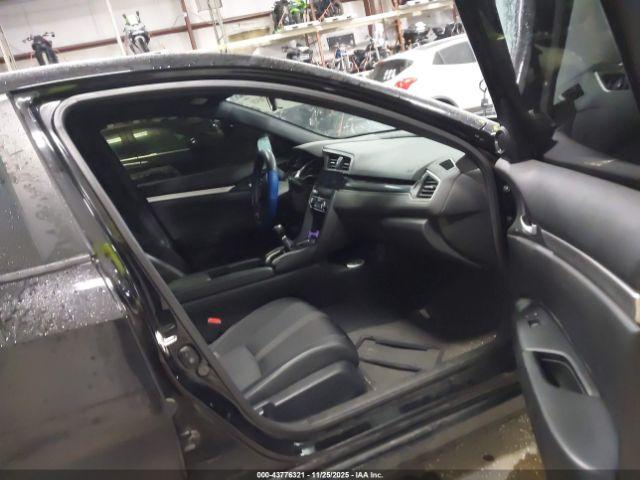 Honda Civic Sport Image 15