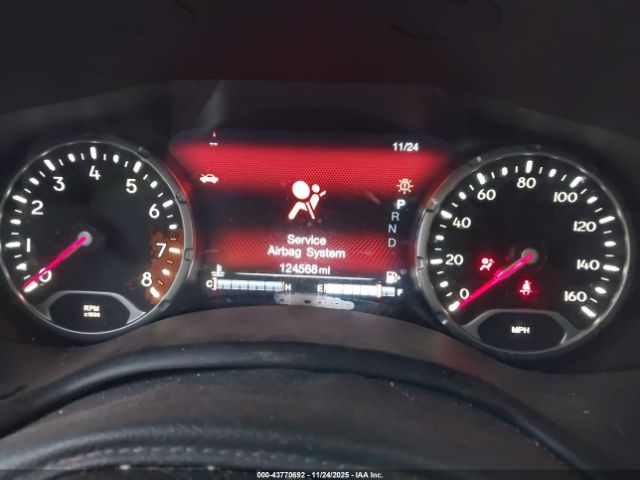 Jeep Renegade Trailhawk Image 3