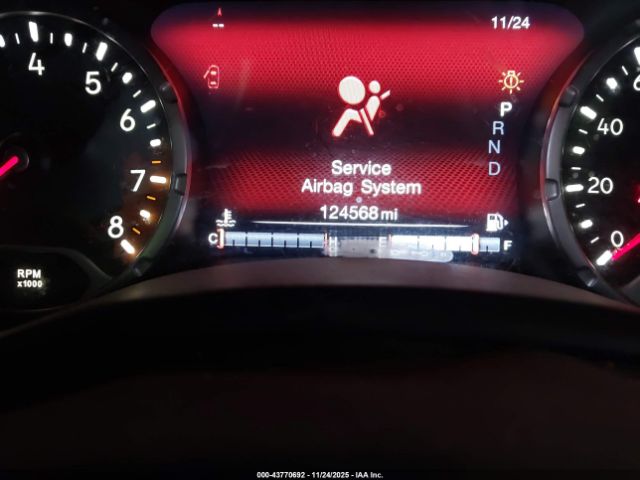 Jeep Renegade Trailhawk Image 11