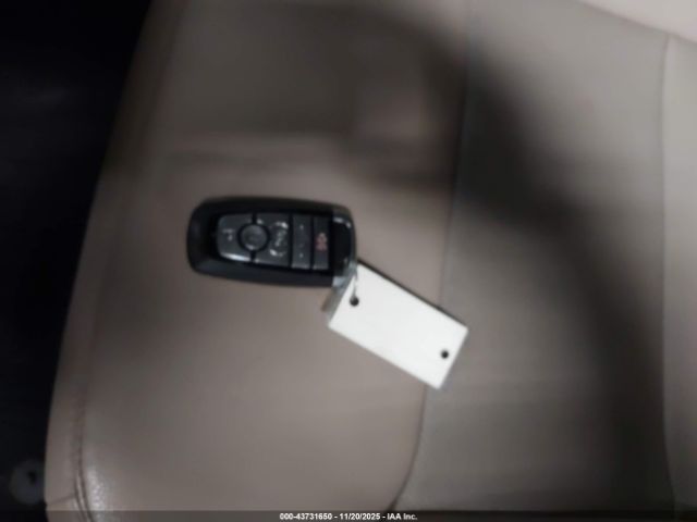 Ford Explorer Limited Image 9