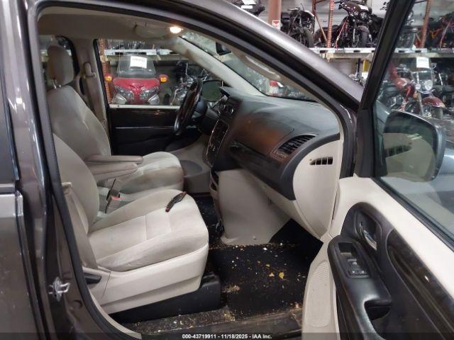 Dodge Grand Caravan American Value Pkg Image 5