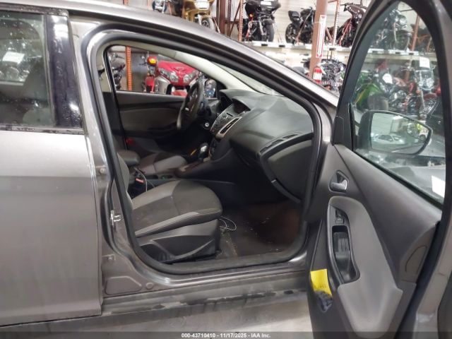 Ford Focus Se Image 7