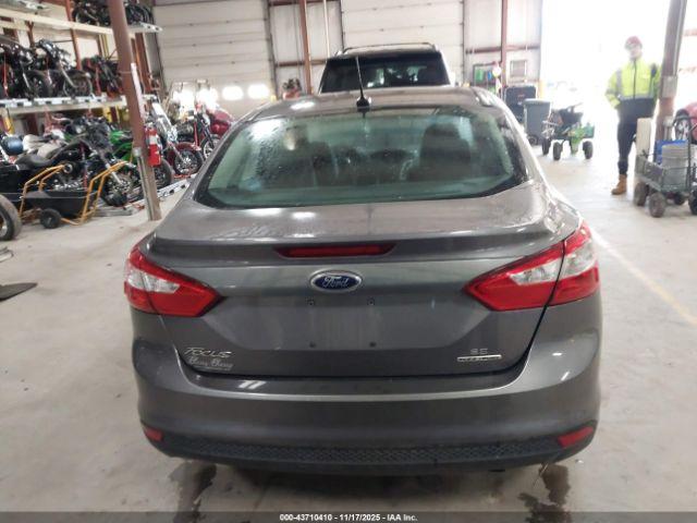 Ford Focus Se Image 14