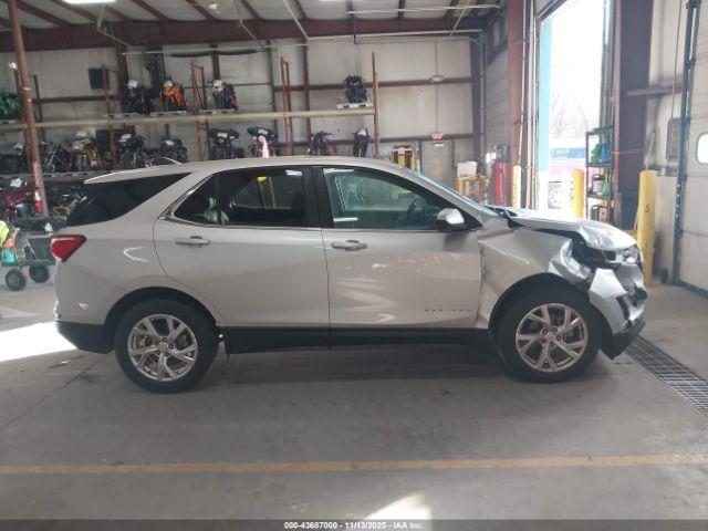Chevrolet Equinox Awd Lt Image 3