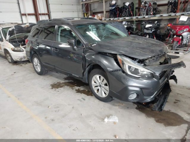 Subaru Outback 2.5i Premium Image 1