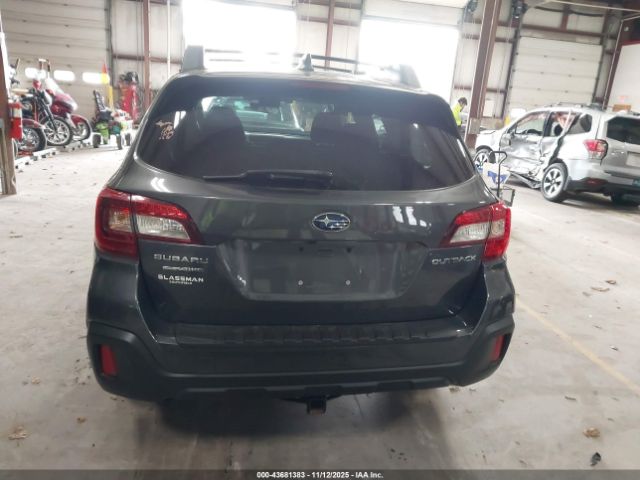 Subaru Outback 2.5i Premium Image 16