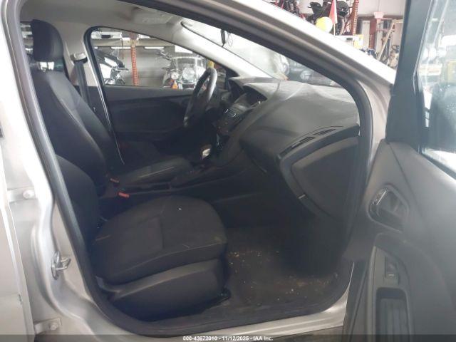 Ford Focus S Image 13