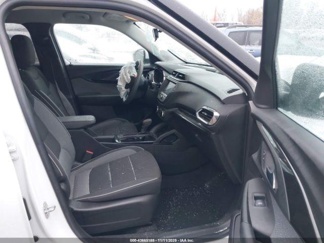 Chevrolet Trailblazer Awd Lt Image 3