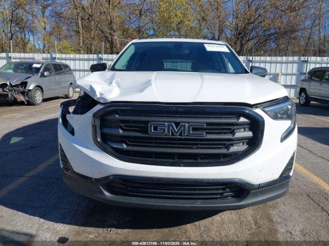 GMC Terrain Sle Image 2