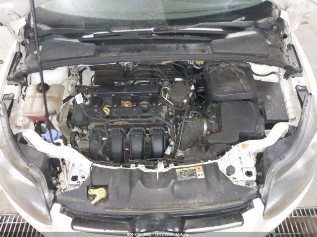 Ford Focus Titanium Image 11