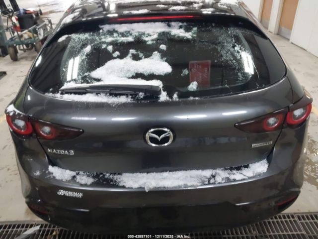 Mazda Mazda3 Preferred Image 14