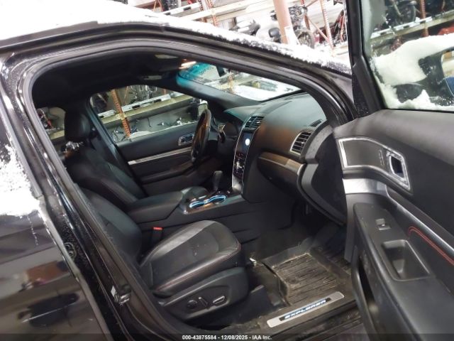 Ford Explorer Sport Image 12