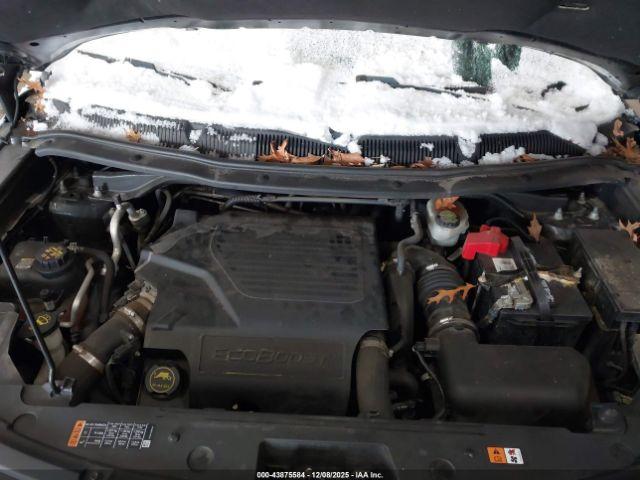 Ford Explorer Sport Image 15