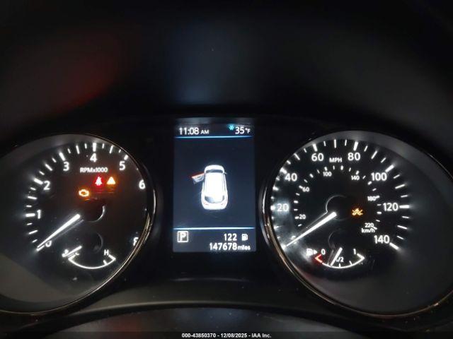 Nissan Rogue S Image 13