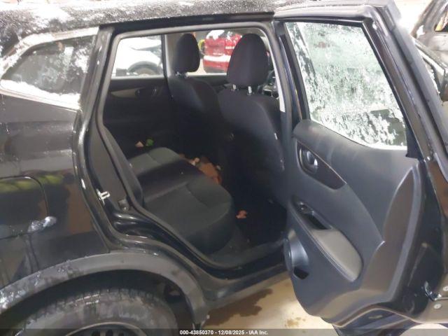 Nissan Rogue S Image 5