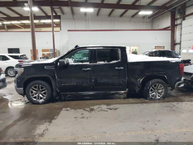 GMC Sierra 1500 4wd  Short Box Slt Image 2