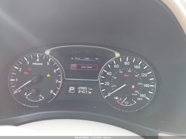 Nissan Pathfinder Sl Image 9