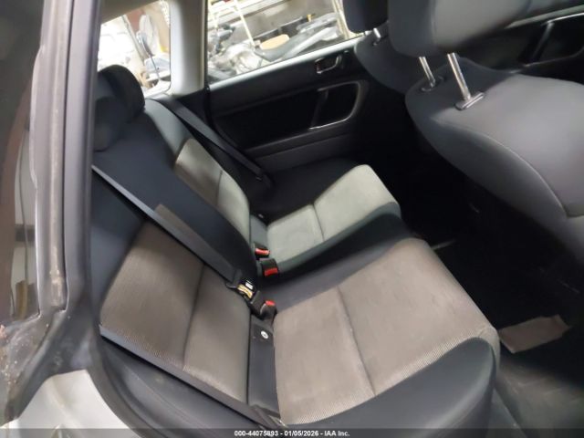 Subaru Outback 2.5i Image 7