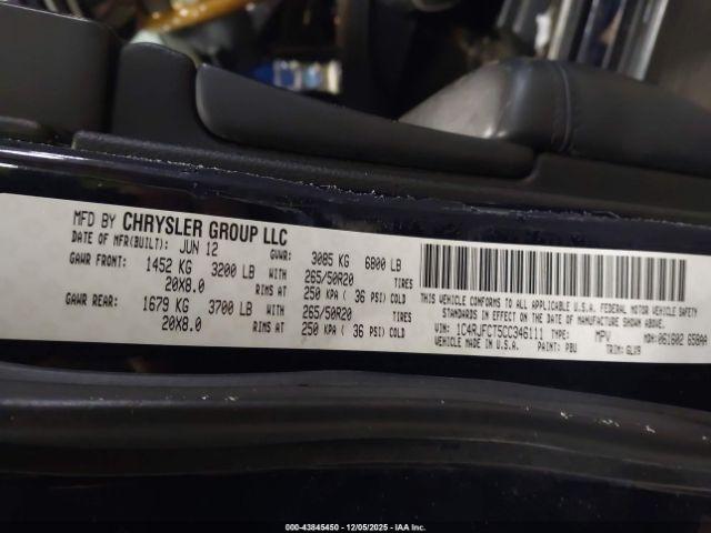 Jeep Grand Cherokee Overland Image 15