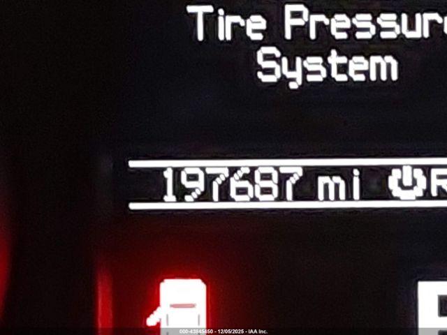 Jeep Grand Cherokee Overland Image 4