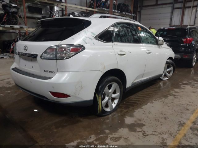 Lexus RX Image 16