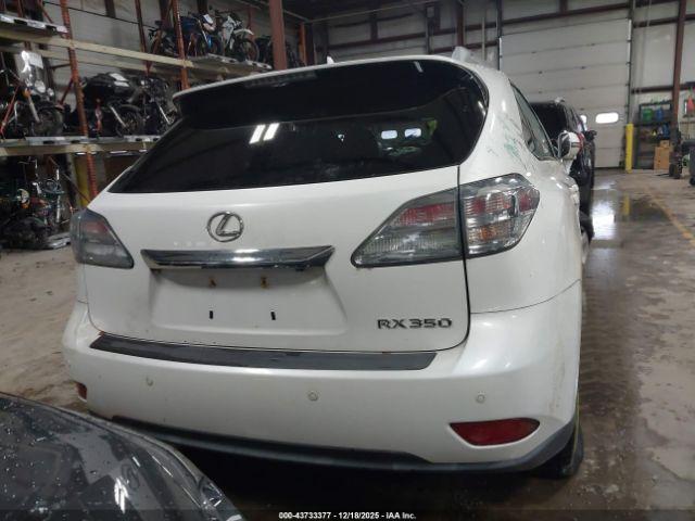 Lexus RX Image 11