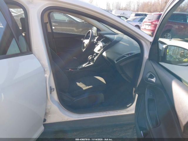 Ford Focus Se Image 6