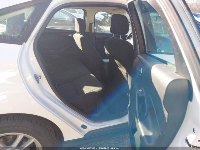 Ford Focus Se Image 4