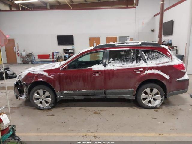 Subaru Outback 2.5i Limited Image 3